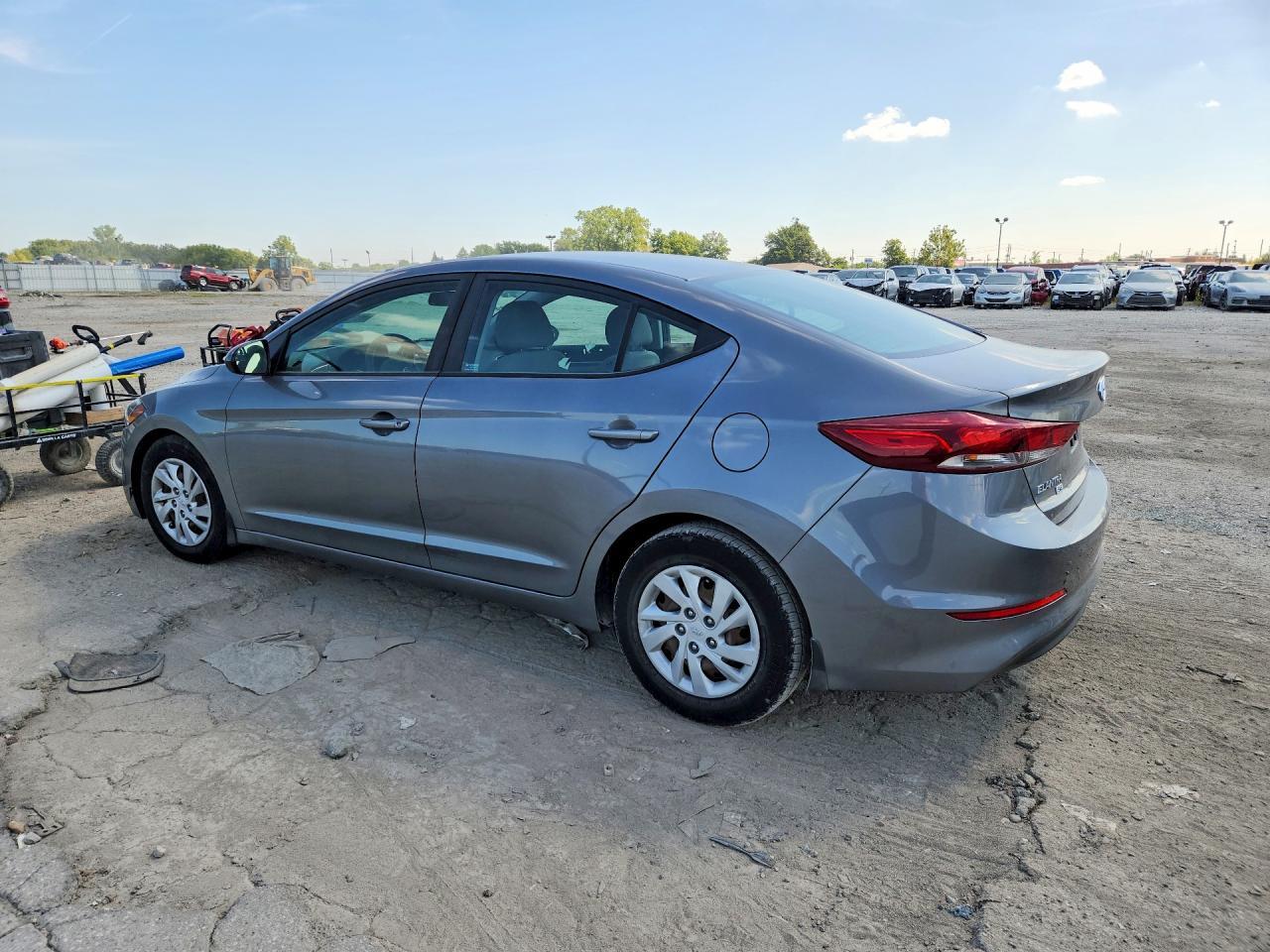 2018 HYUNDAI ELANTRA SE — Фото 2 из 12