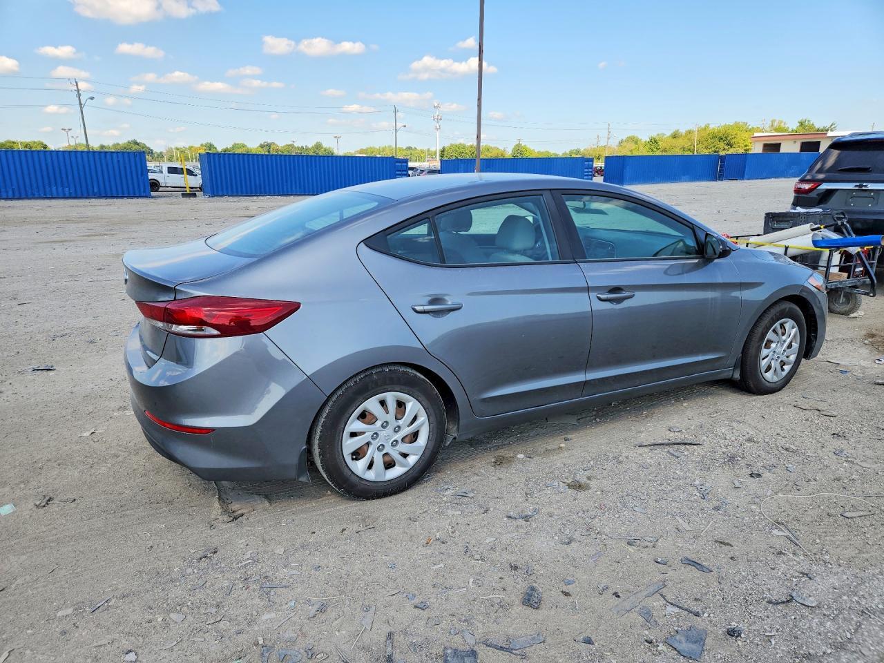 2018 HYUNDAI ELANTRA SE — Фото 3 из 12