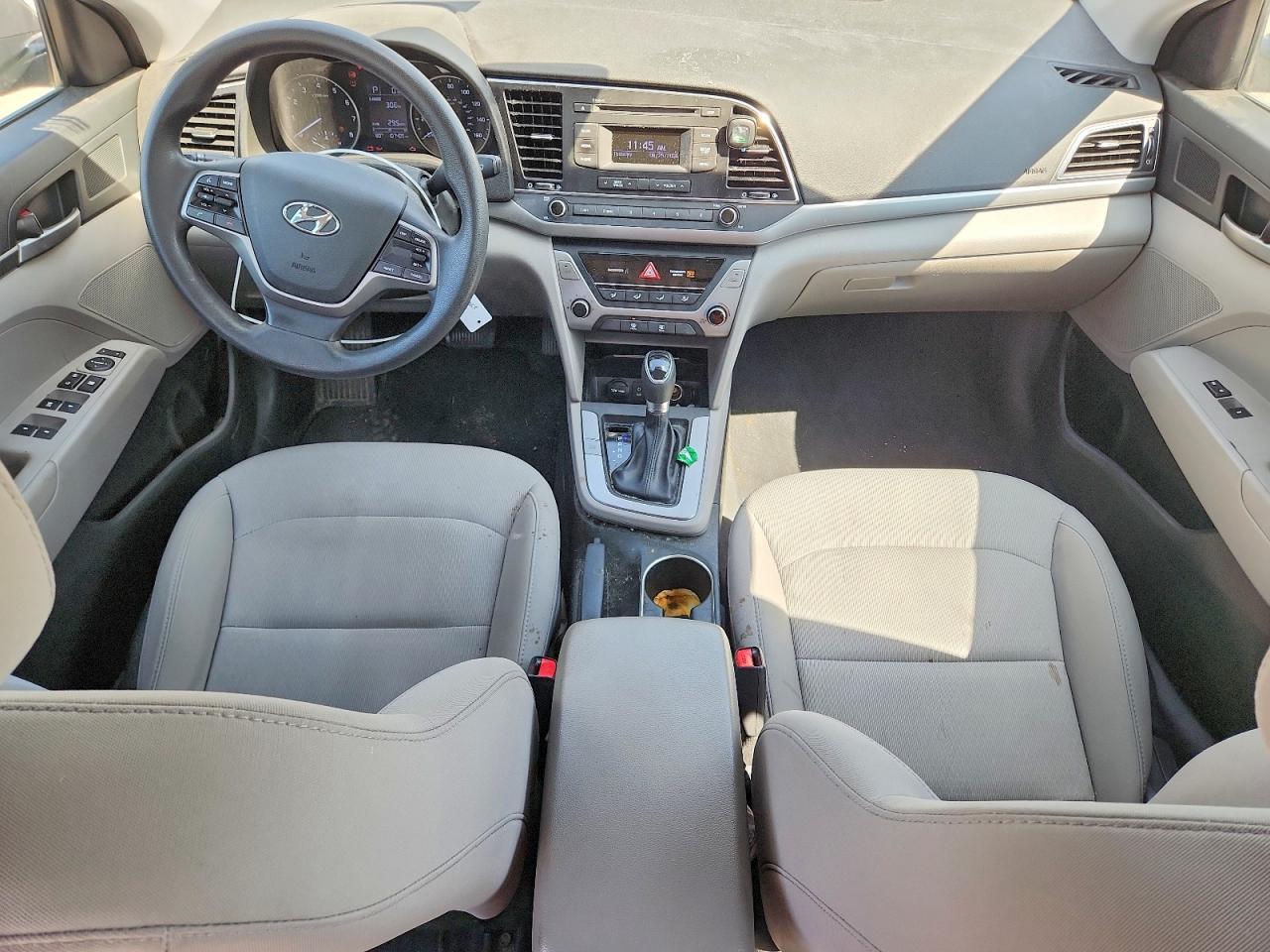 2018 HYUNDAI ELANTRA SE — Фото 8 из 12