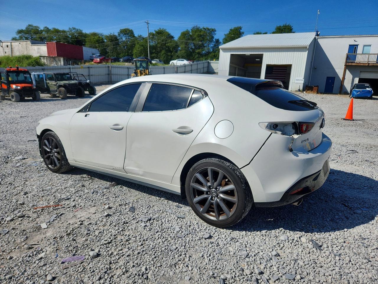 2021 MAZDA 3 SELECT — Фото 2 из 12