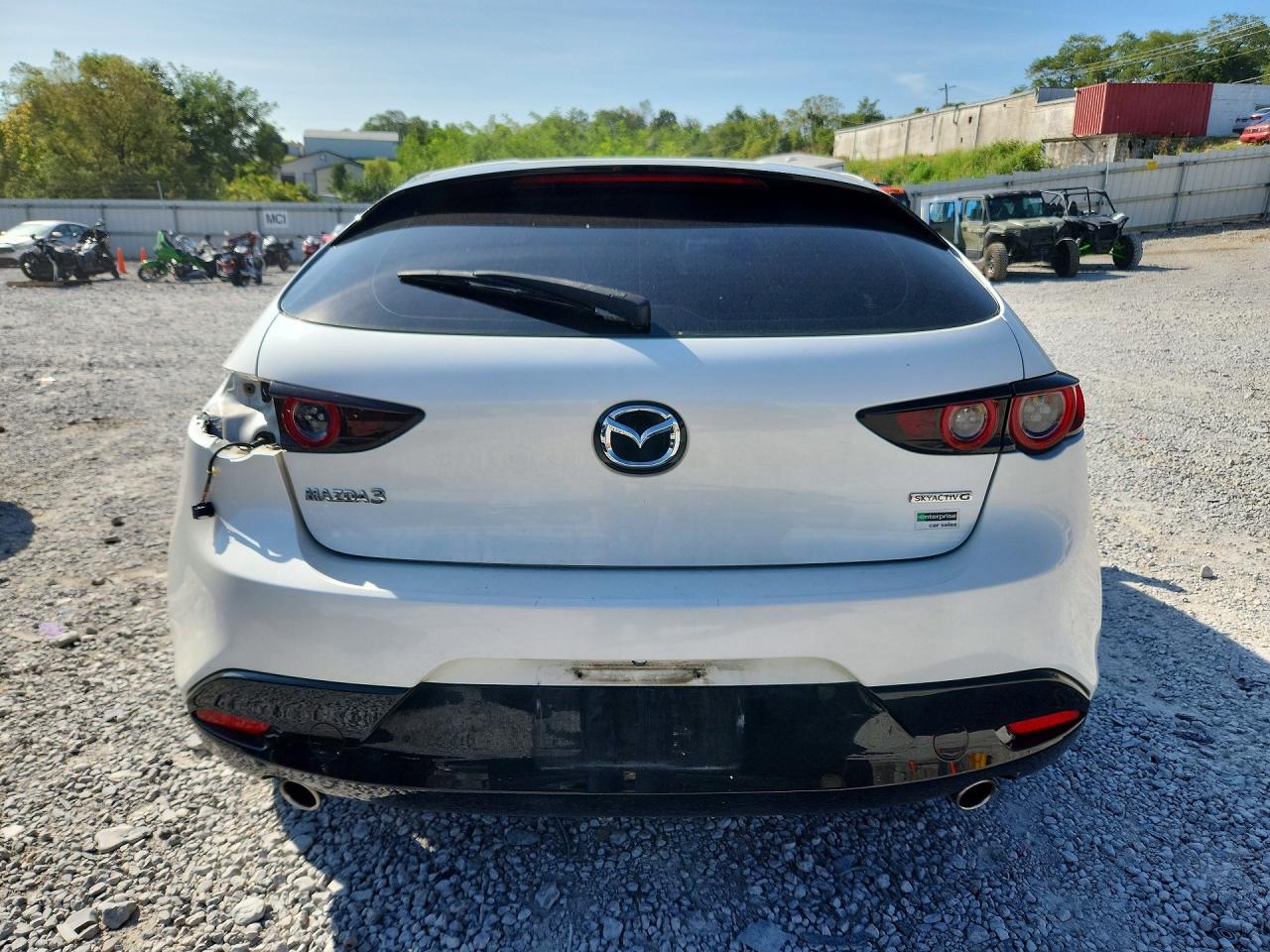 2021 MAZDA 3 SELECT — Фото 6 из 12