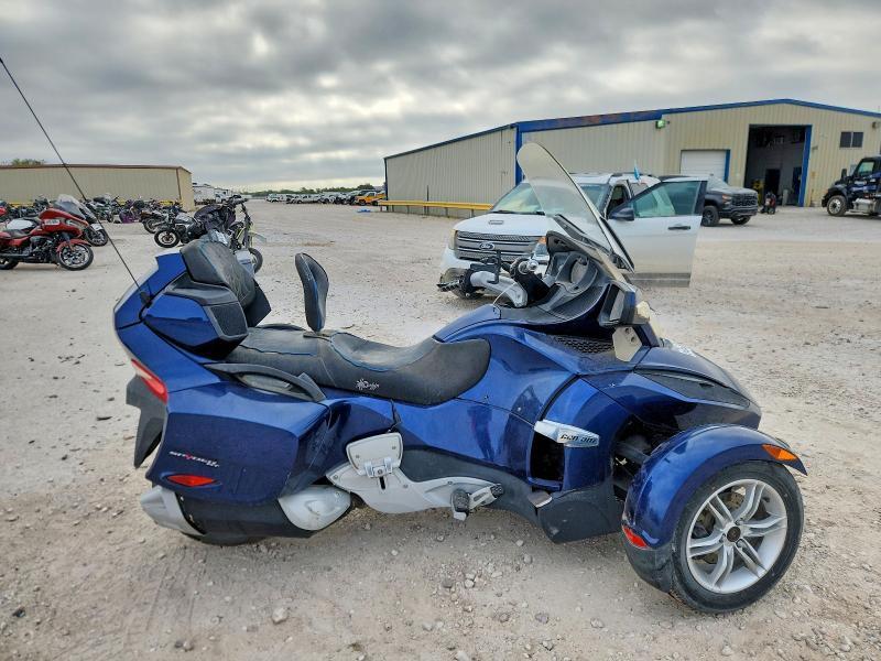 2010 CAN-AM SPYDER ROADSTER 2BXJBKC18AV000728