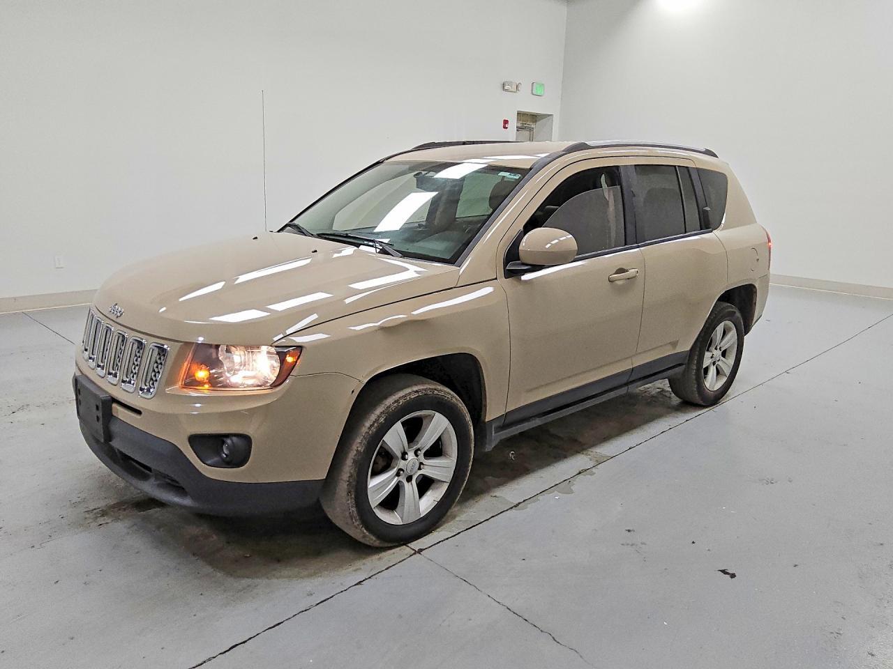 1C4NJDEB2GD753326 2016 JEEP COMPASS photo no. 1
