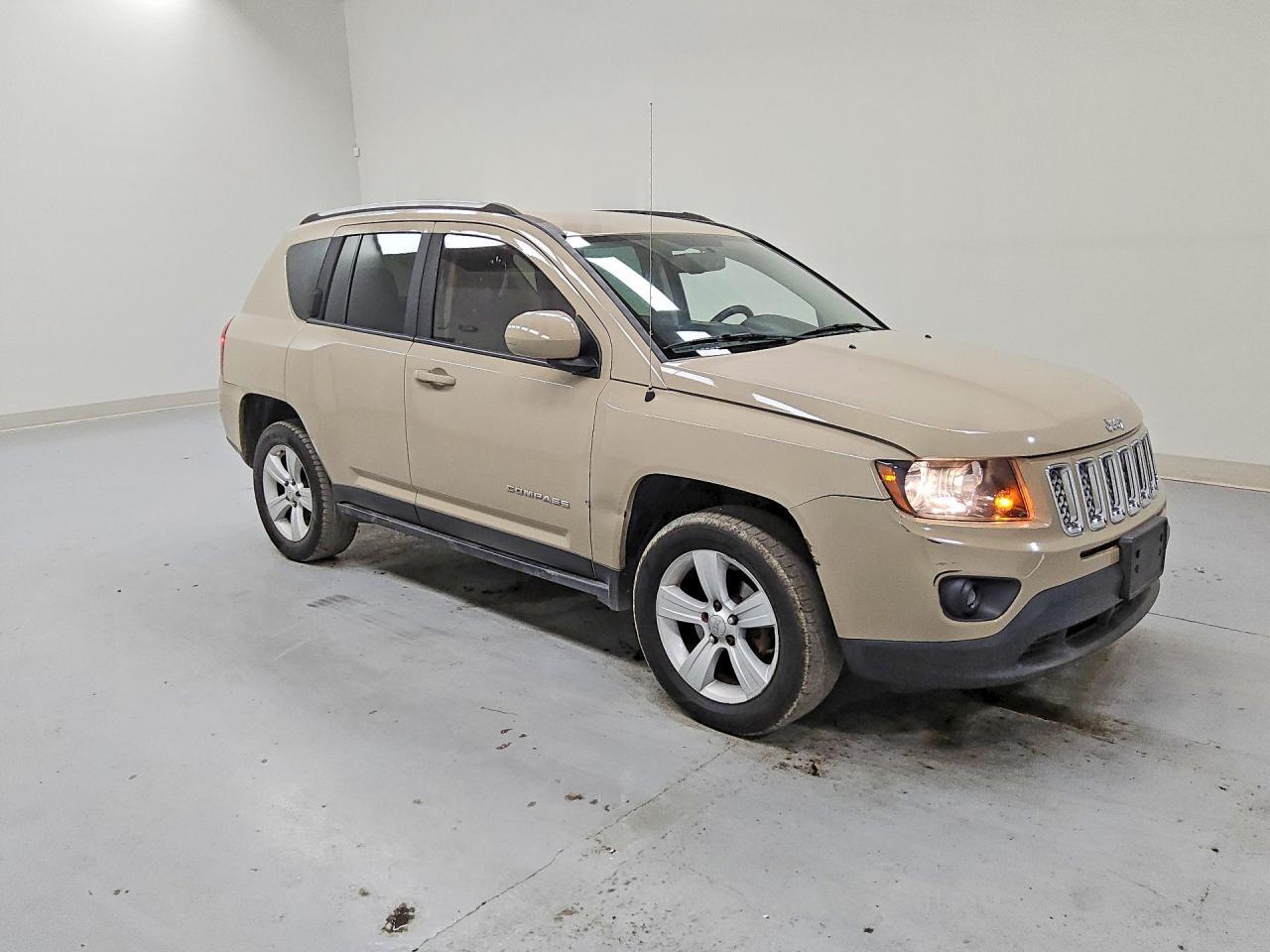 1C4NJDEB2GD753326 2016 JEEP COMPASS photo no. 4