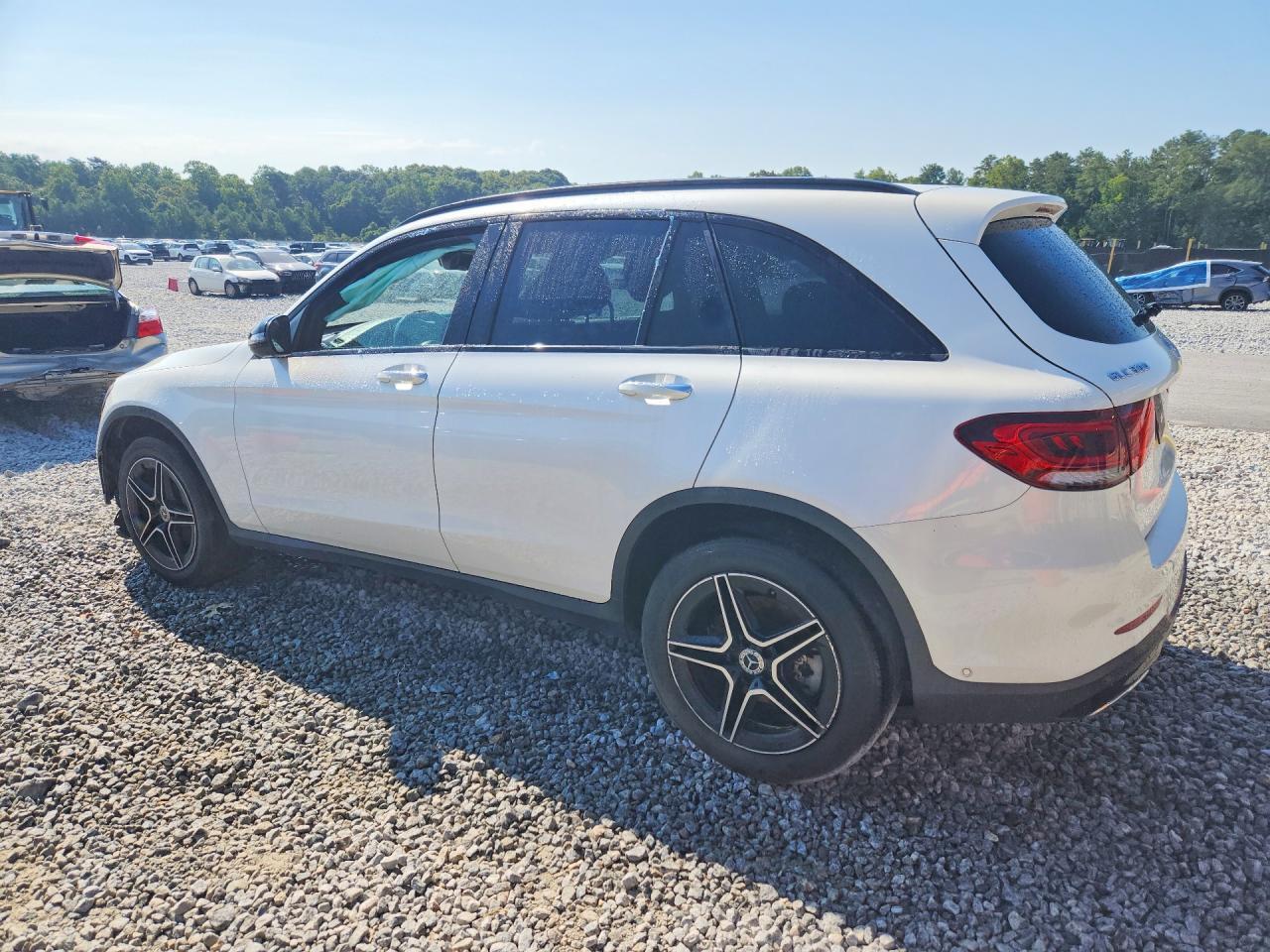 2021 MERCEDES-BENZ GLC 300 4MATIC — Фото 2 из 13