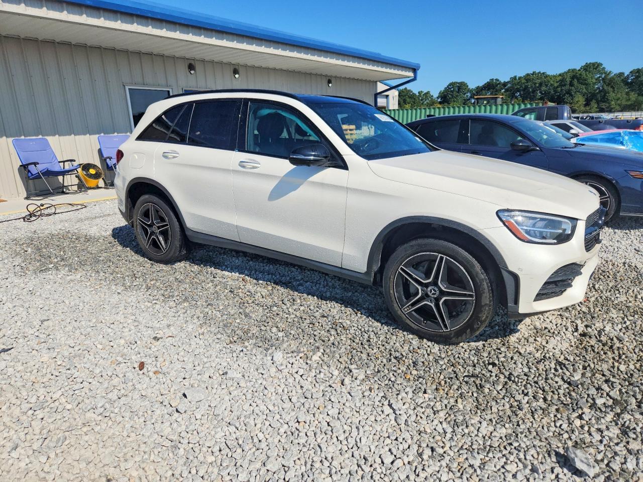 2021 MERCEDES-BENZ GLC 300 4MATIC — Фото 4 из 13