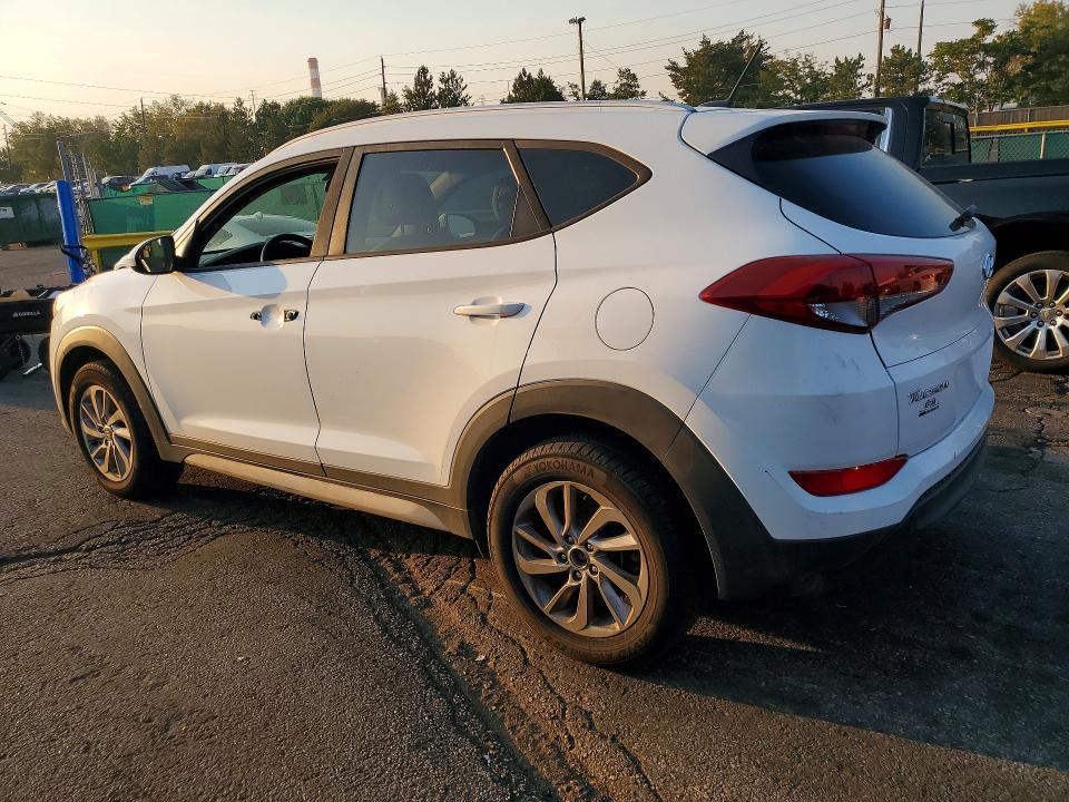 KM8J3CA43HU388551 2017 HYUNDAI TUCSON photo no. 2
