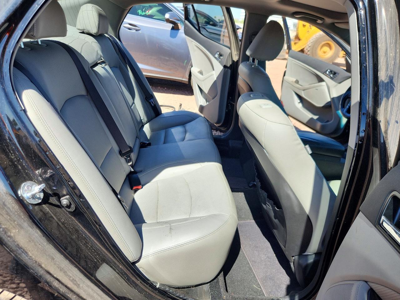 5XXGN4A64CG018322 2012 KIA OPTIMA photo no. 10