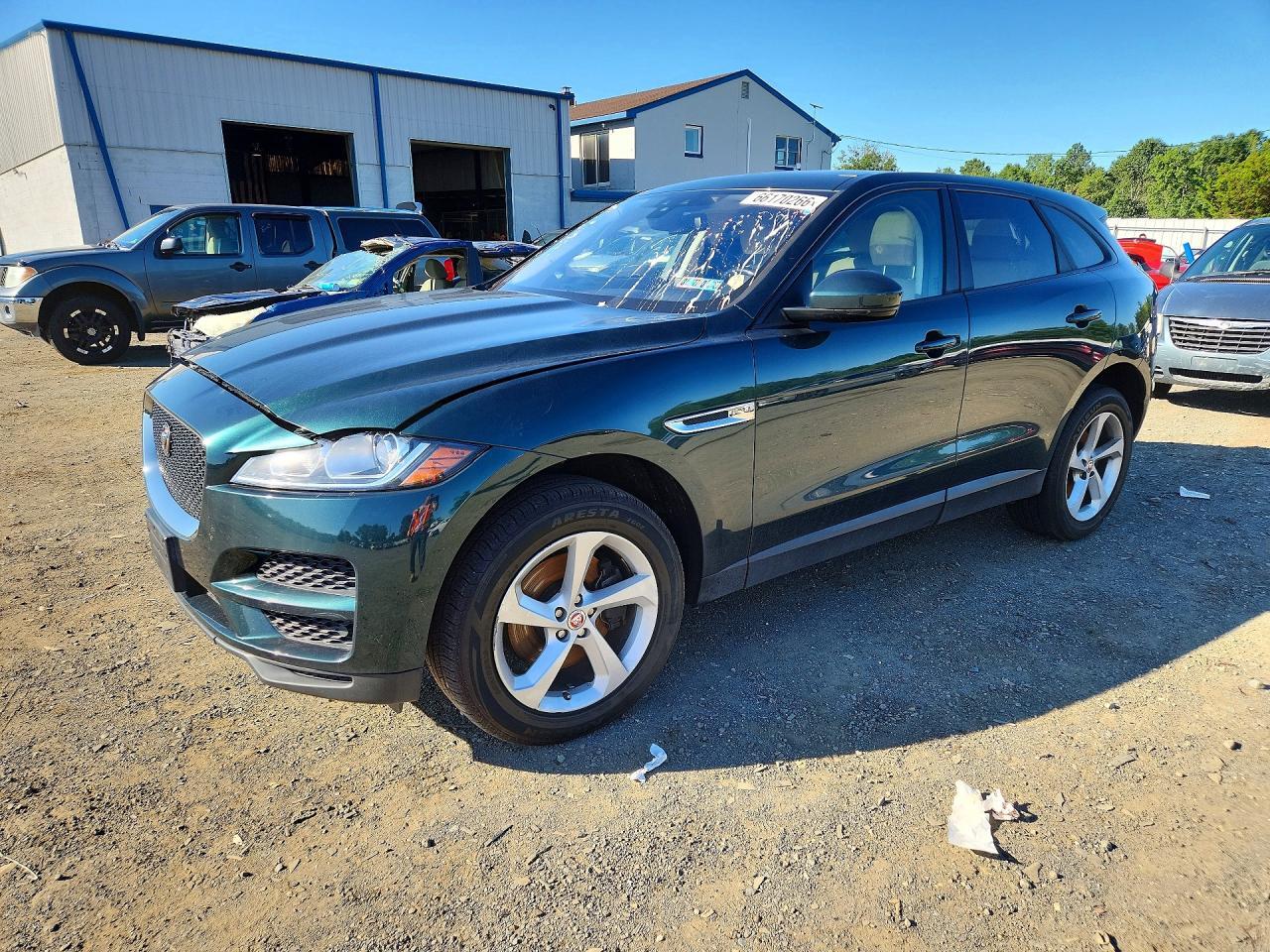 2017 JAGUAR F-PACE SADCJ2BV6HA499671