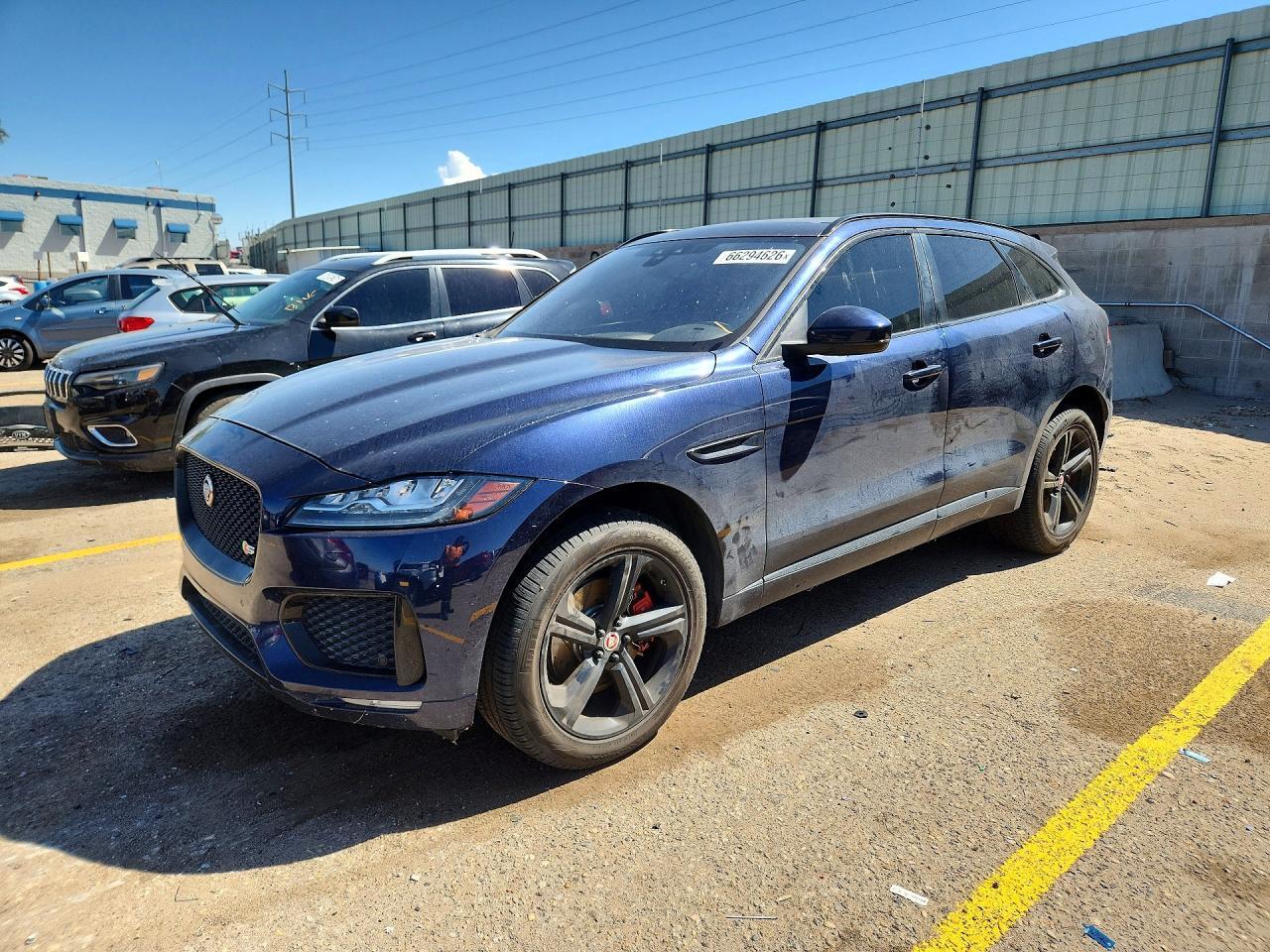 2017 JAGUAR F-PACE SADCM2BVXHA075918