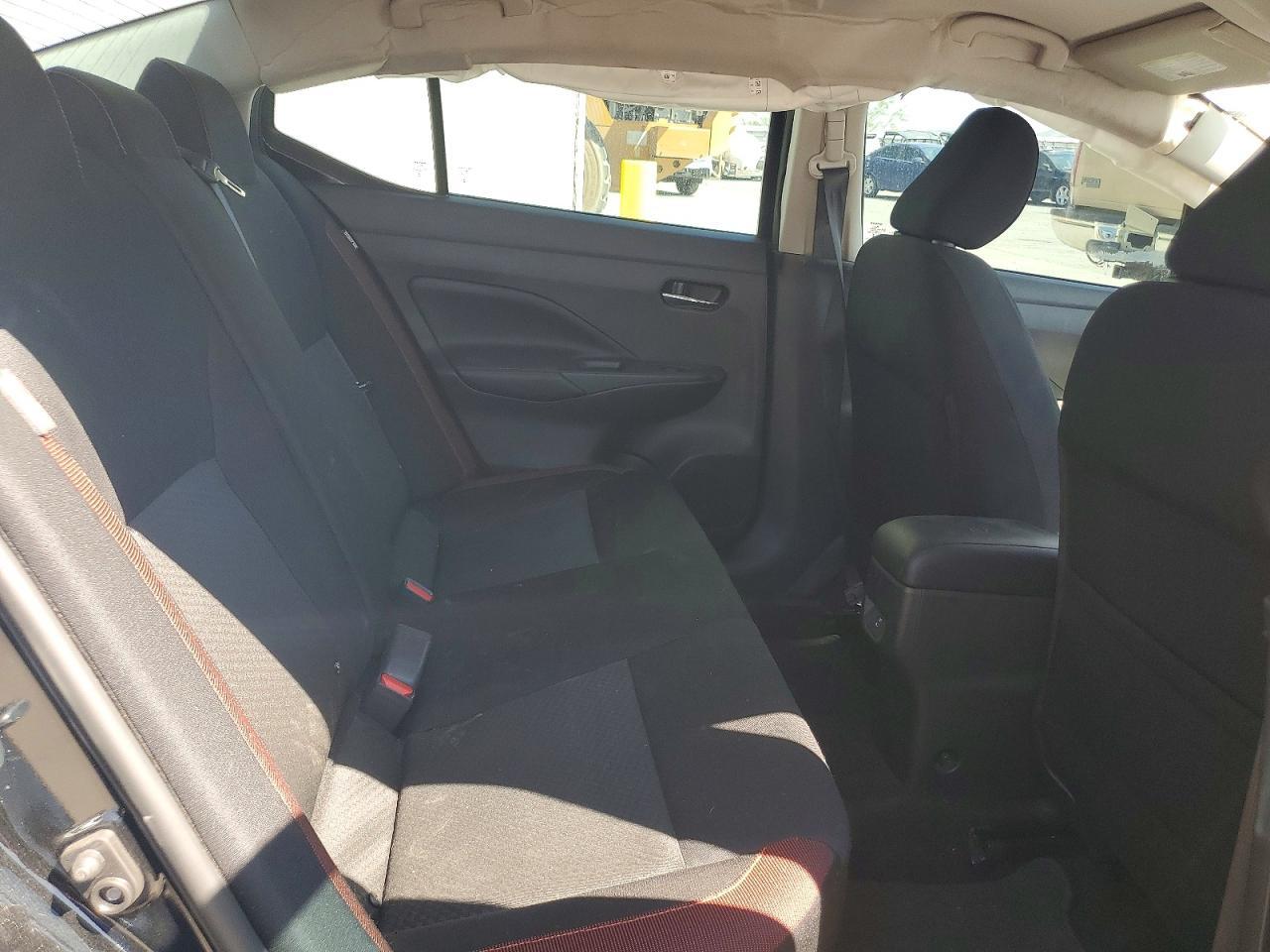 2025 NISSAN VERSA SR — Фото 10 из 12