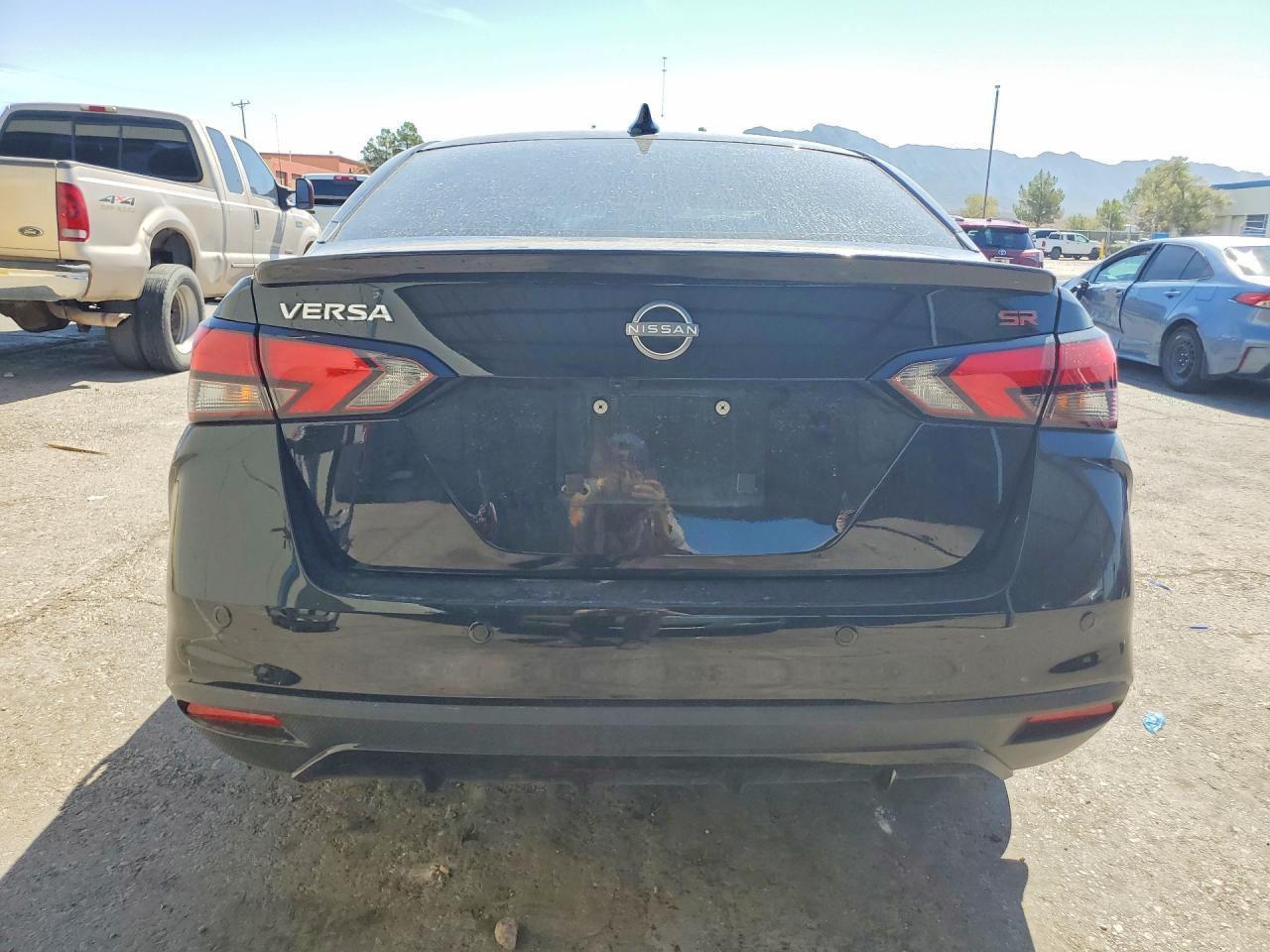 2025 NISSAN VERSA SR — Фото 6 из 12