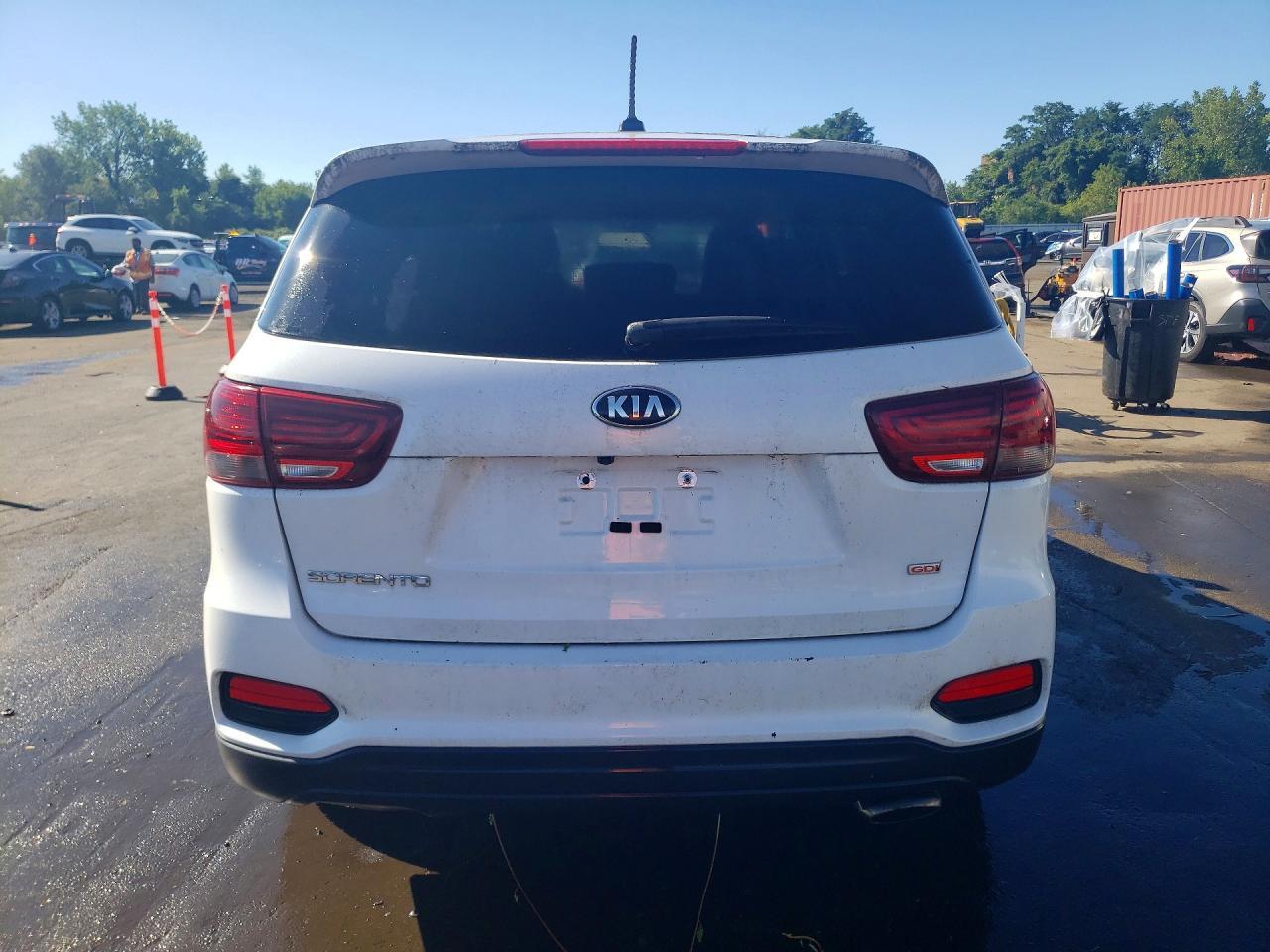 2019 KIA SORENTO LX — Фото 6 из 12