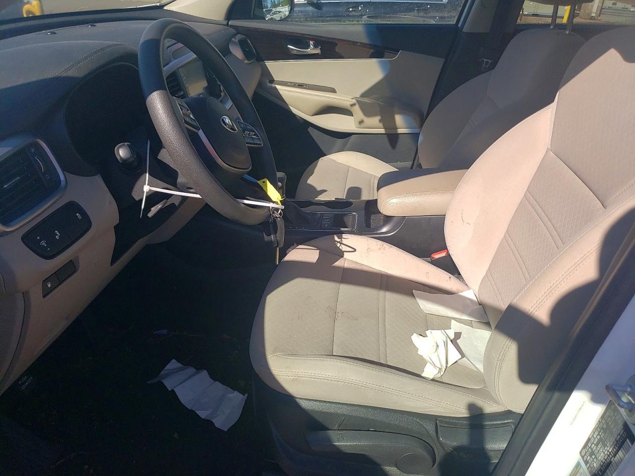 2019 KIA SORENTO LX — Фото 7 из 12