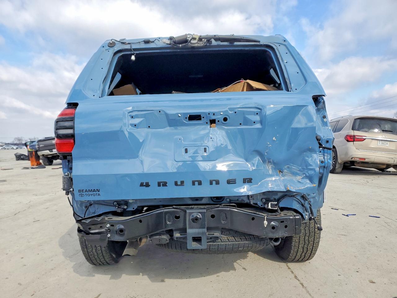 2025 TOYOTA 4RUNNER TRD OFF ROAD PREMIUM — Фото 6 из 12