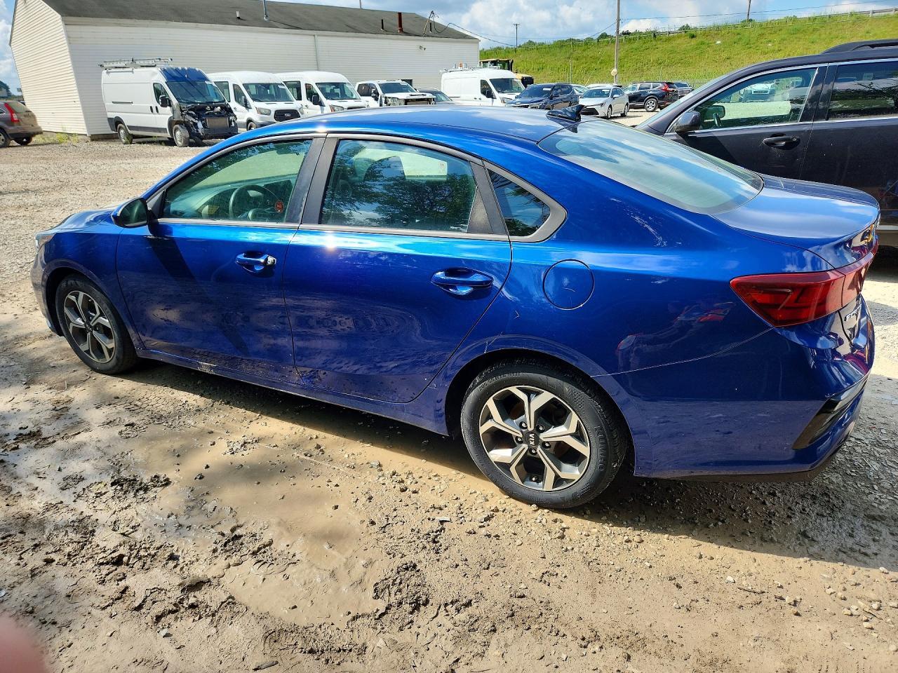 2019 KIA FORTE LXS — Фото 2 из 12