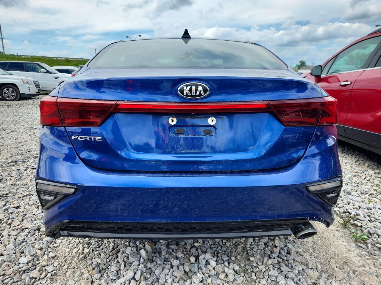 2019 KIA FORTE LXS — Фото 6 из 12