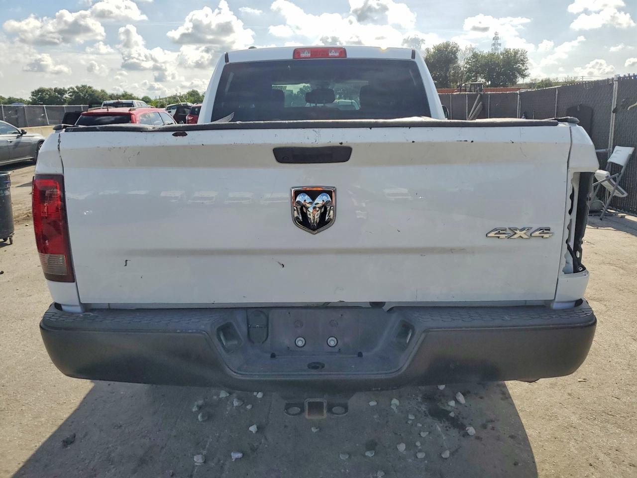 2021 RAM 1500 CLASSIC TRADESMAN — Фото 6 из 13