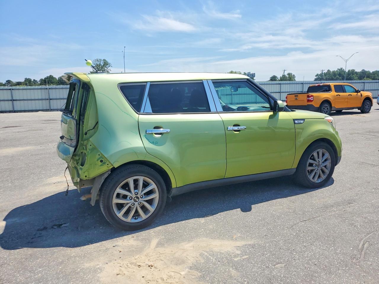 2017 KIA SOUL + — Фото 3 из 12