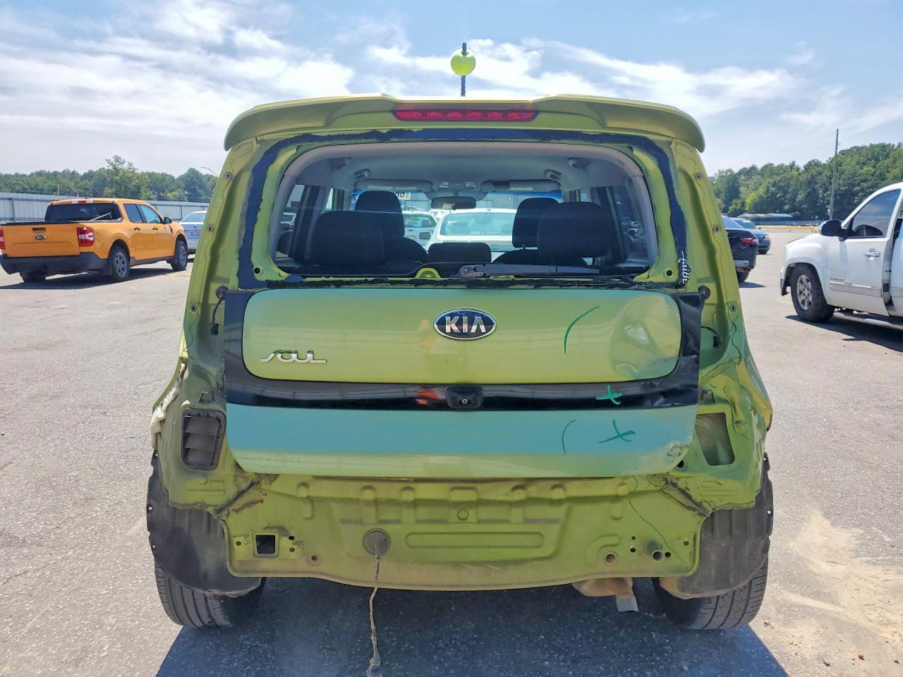 2017 KIA SOUL + — Фото 6 из 12