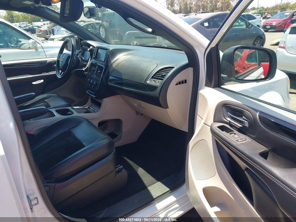 2C4RDGCG5HR800470 2017 DODGE GRAND CARAVAN photo no. 5