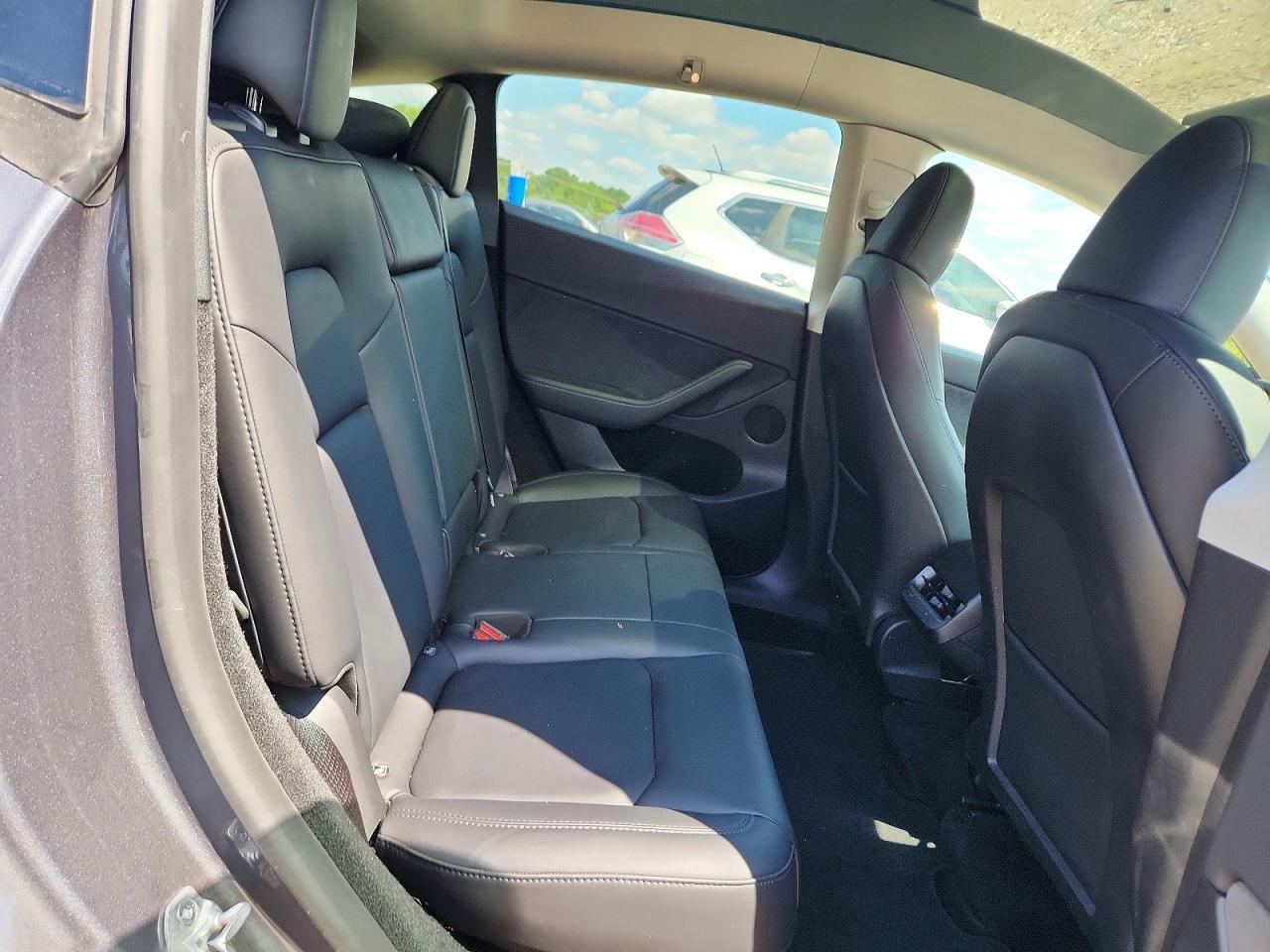 2023 TESLA MODEL Y — Фото 11 из 13