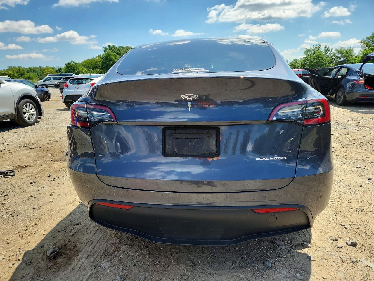 2023 TESLA MODEL Y — Фото 6 из 13