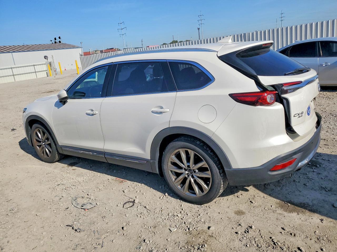 2017 MAZDA CX-9 GRAND TOURING — Фото 2 из 13