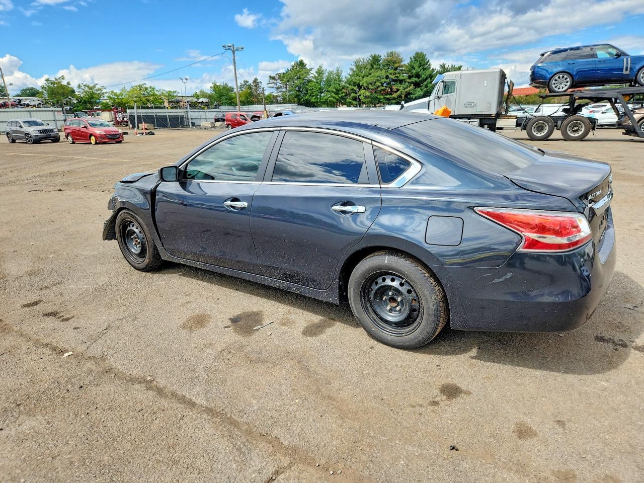 2015 NISSAN ALTIMA 2.5 S — Фото 2 из 13