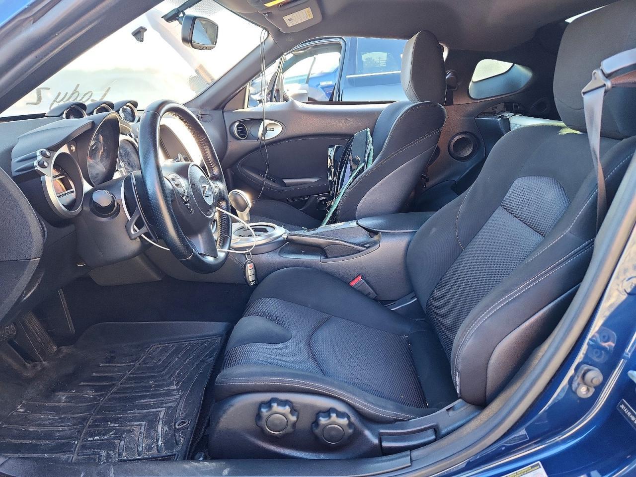 2015 NISSAN 370Z SPORT TECH — Фото 7 из 12