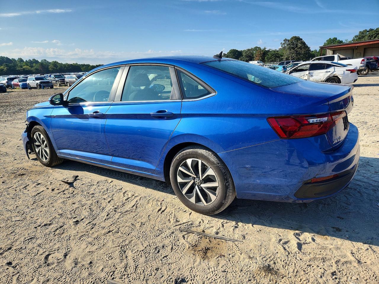 2022 VOLKSWAGEN JETTA S — Фото 2 из 13