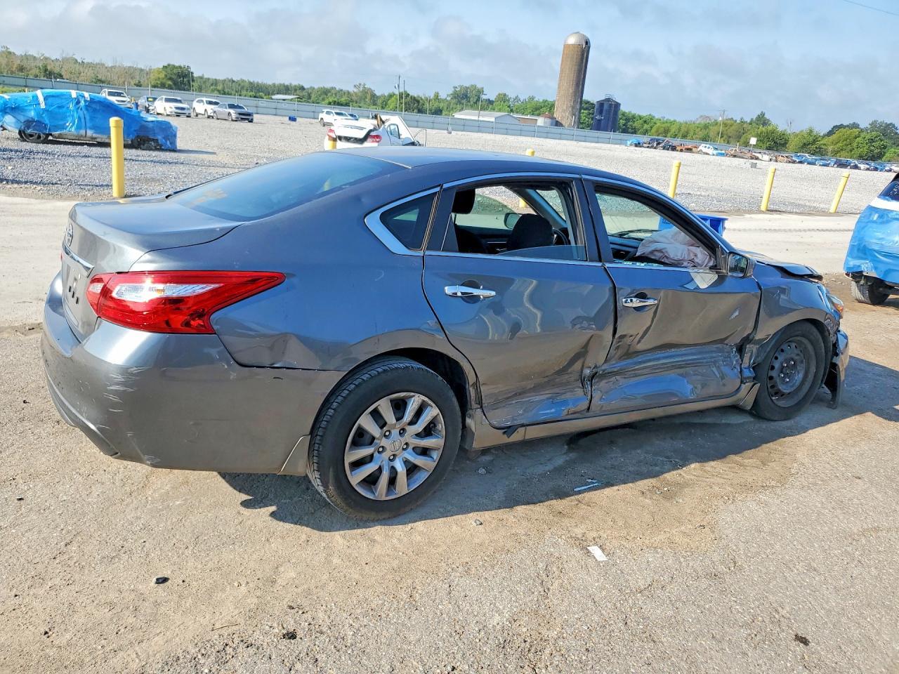 2015 NISSAN ALTIMA 2.5 S — Фото 3 из 12