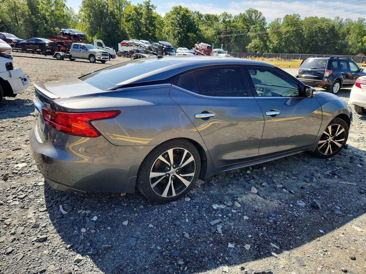2018 NISSAN MAXIMA PLATINUM — Фото 3 из 12