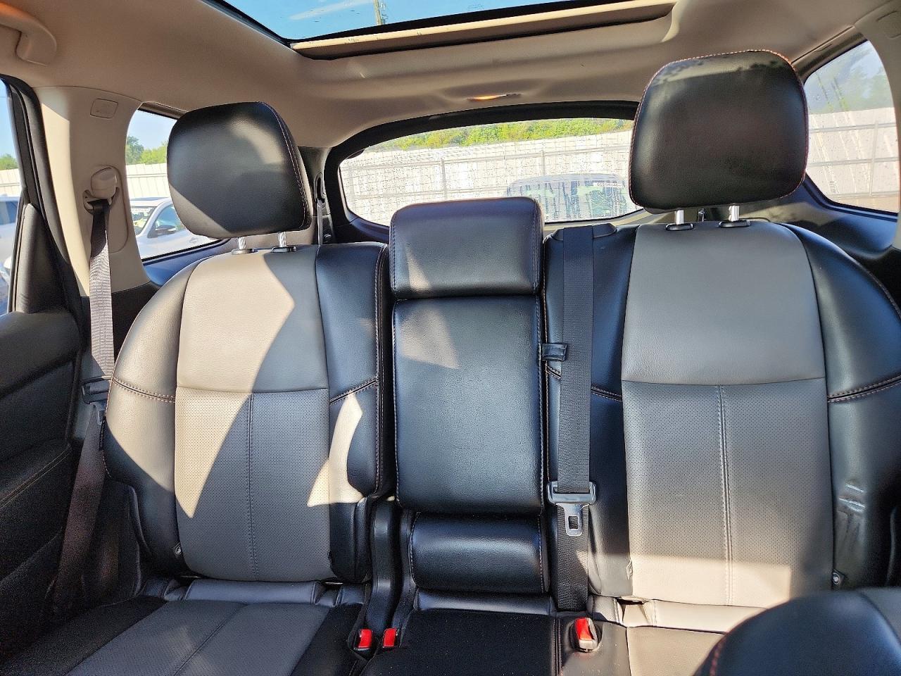 2019 NISSAN PATHFINDER SL — Фото 10 из 13