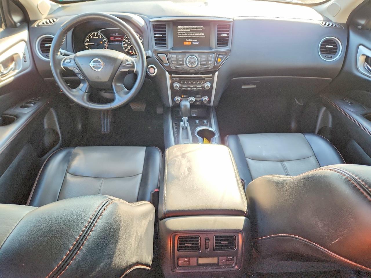 2019 NISSAN PATHFINDER SL — Фото 8 из 13
