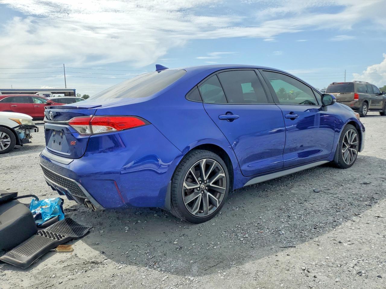 2020 TOYOTA COROLLA SE — Фото 3 из 12