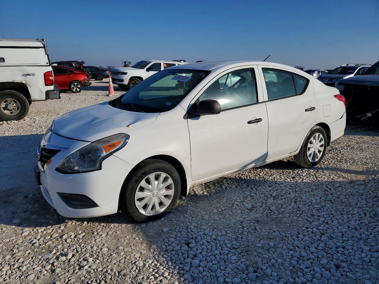 2015 NISSAN VERSA S