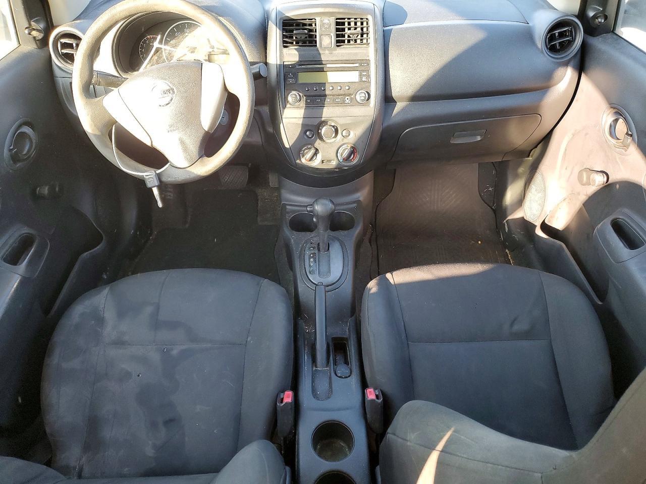 2015 NISSAN VERSA S — Фото 8 из 12
