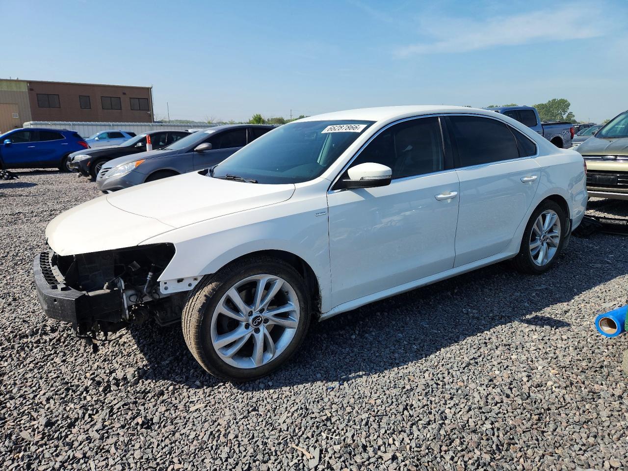 2014 VOLKSWAGEN PASSAT 1VWBP7A37EC004331