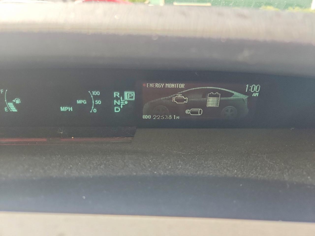2015 TOYOTA PRIUS FOUR — Фото 9 из 12