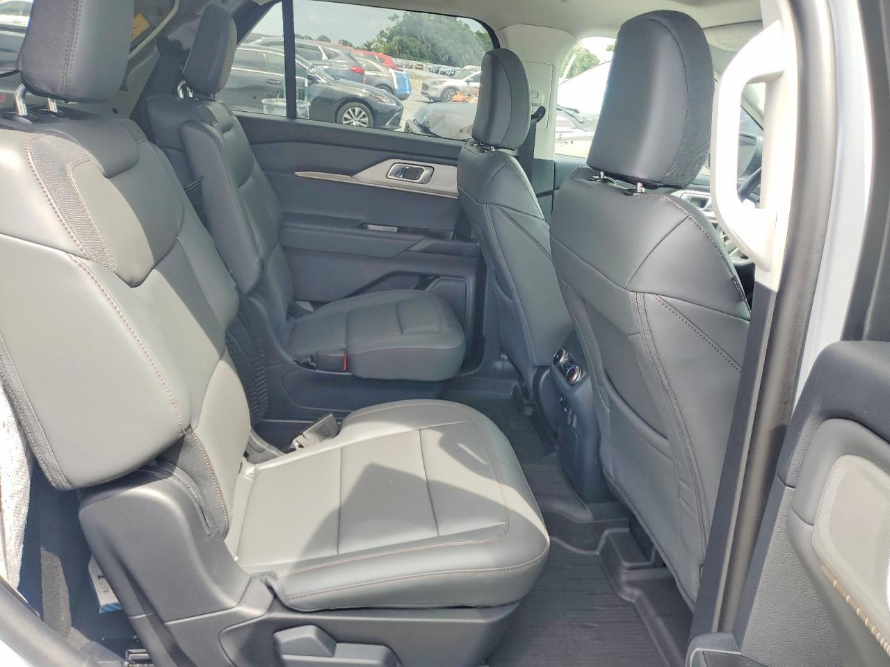 2026 FORD EXPLORER ACTIVE — Фото 11 из 14