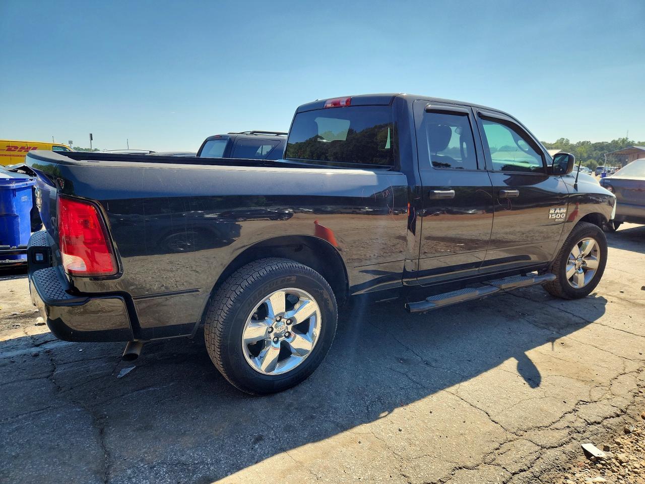 2019 RAM 1500 CLASSIC TRADESMAN — Фото 3 из 12