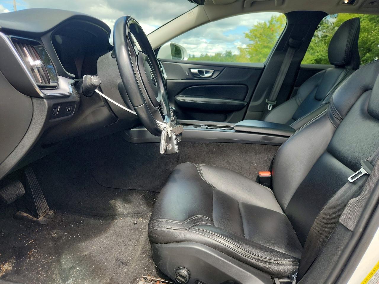 2020 VOLVO V60 CROSS COUNTRY T5 MOMENTUM — Фото 7 из 12
