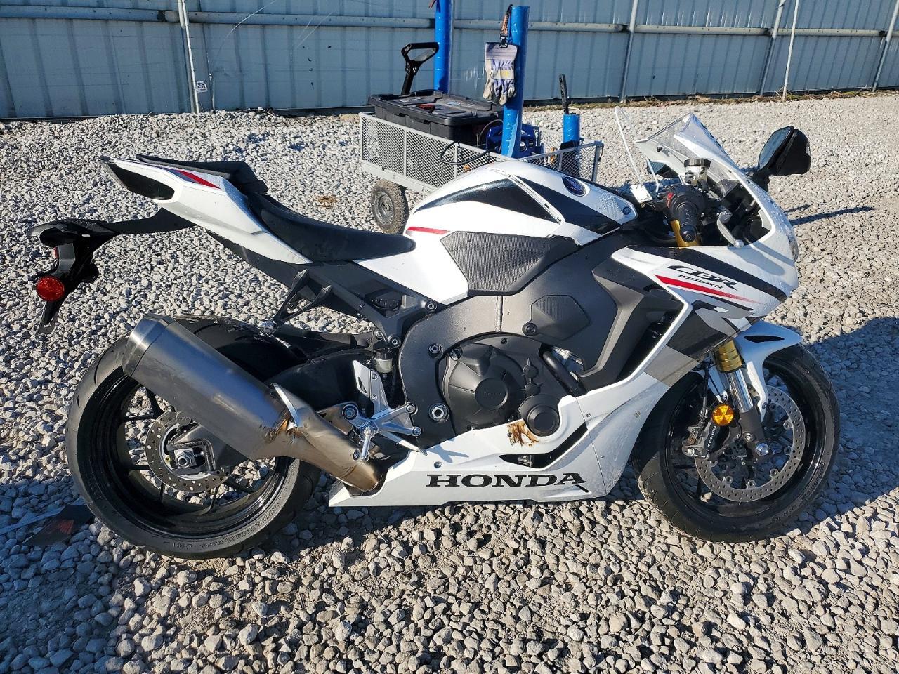 2026 HONDA CBR1000 JH2SC7719TK900614