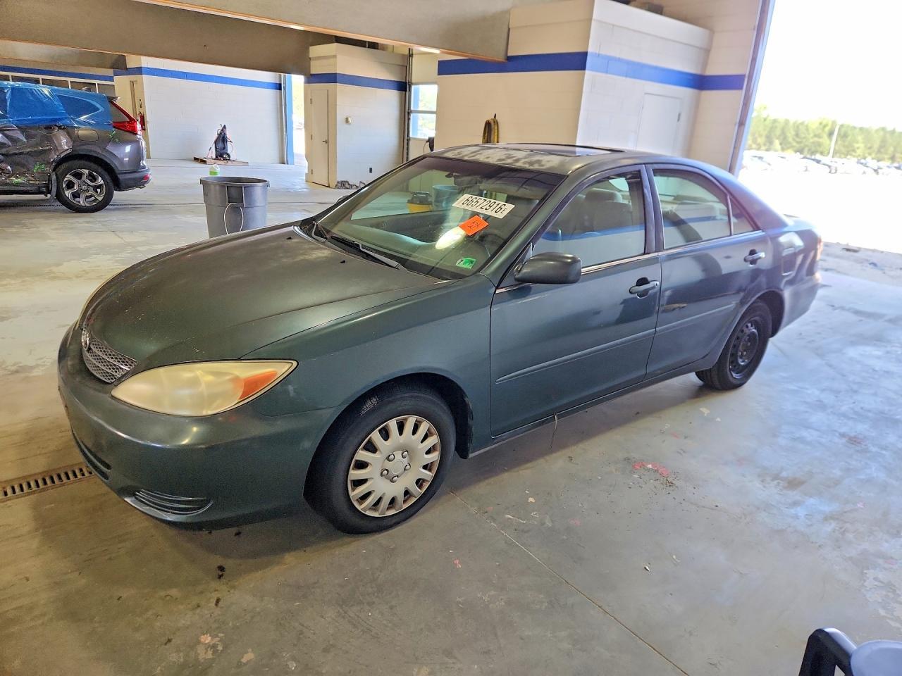 2004 TOYOTA CAMRY LE