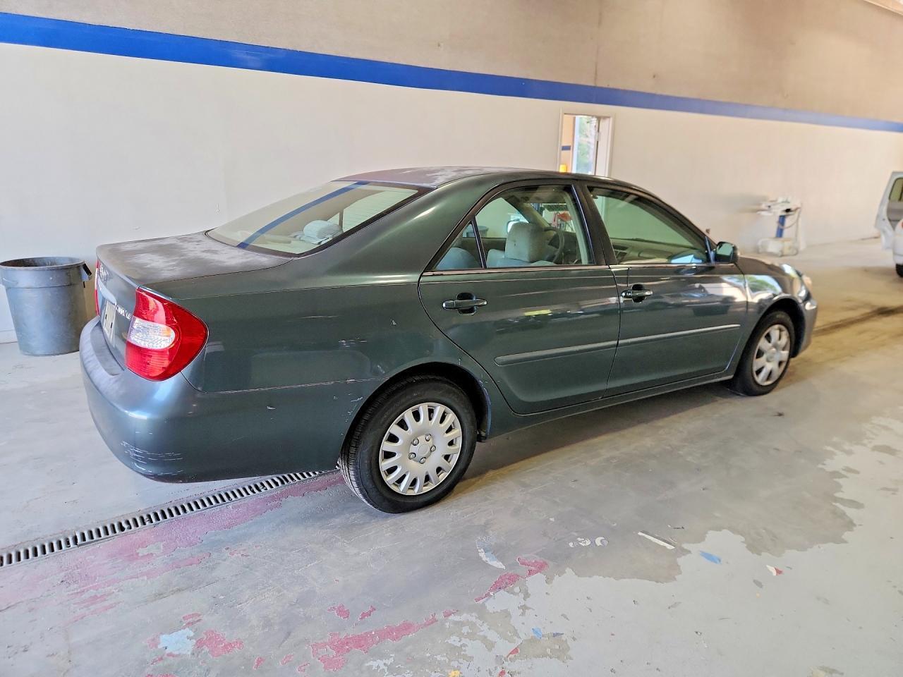 2004 TOYOTA CAMRY LE — Фото 3 из 12