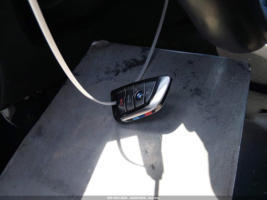 WBA13BK03PCN80581 2023 BMW M550 photo no. 11