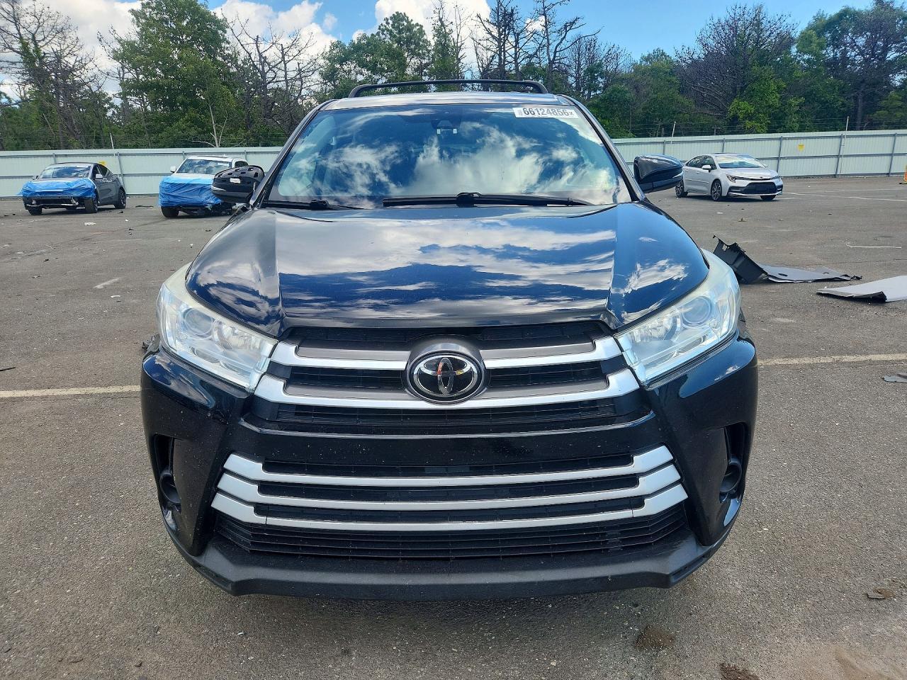 2018 TOYOTA HIGHLANDER LE — Фото 5 из 13