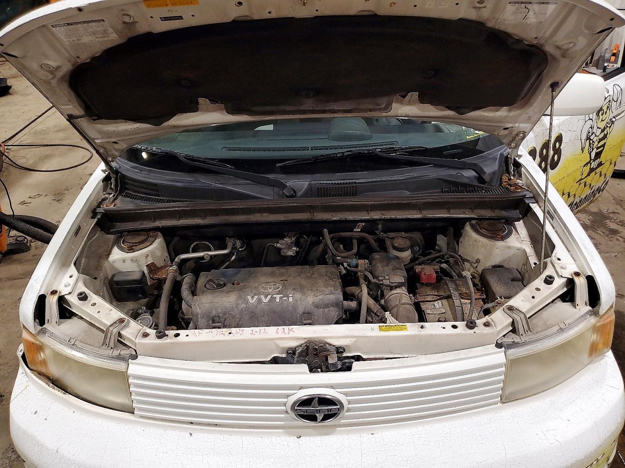 JTLKT324654029203 2005 SCION XB photo no. 11