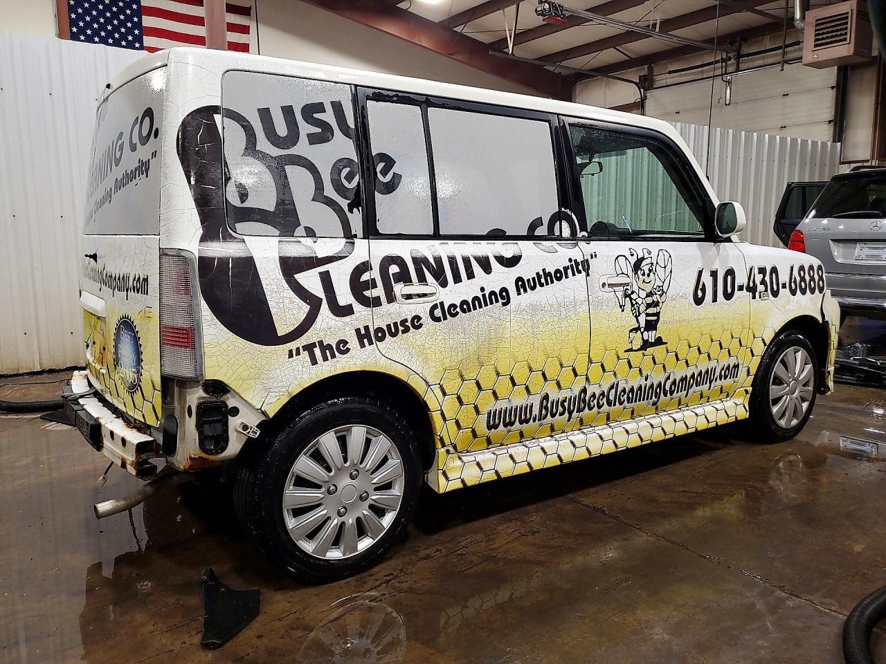 JTLKT324654029203 2005 SCION XB photo no. 3